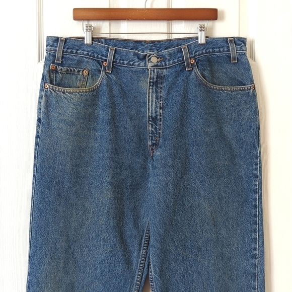 Levi's Y2K Vintage 550 Dark Wash Relaxed Fit Tapered Leg Denim Jeans 40 x 32 - Picture 2 of 15